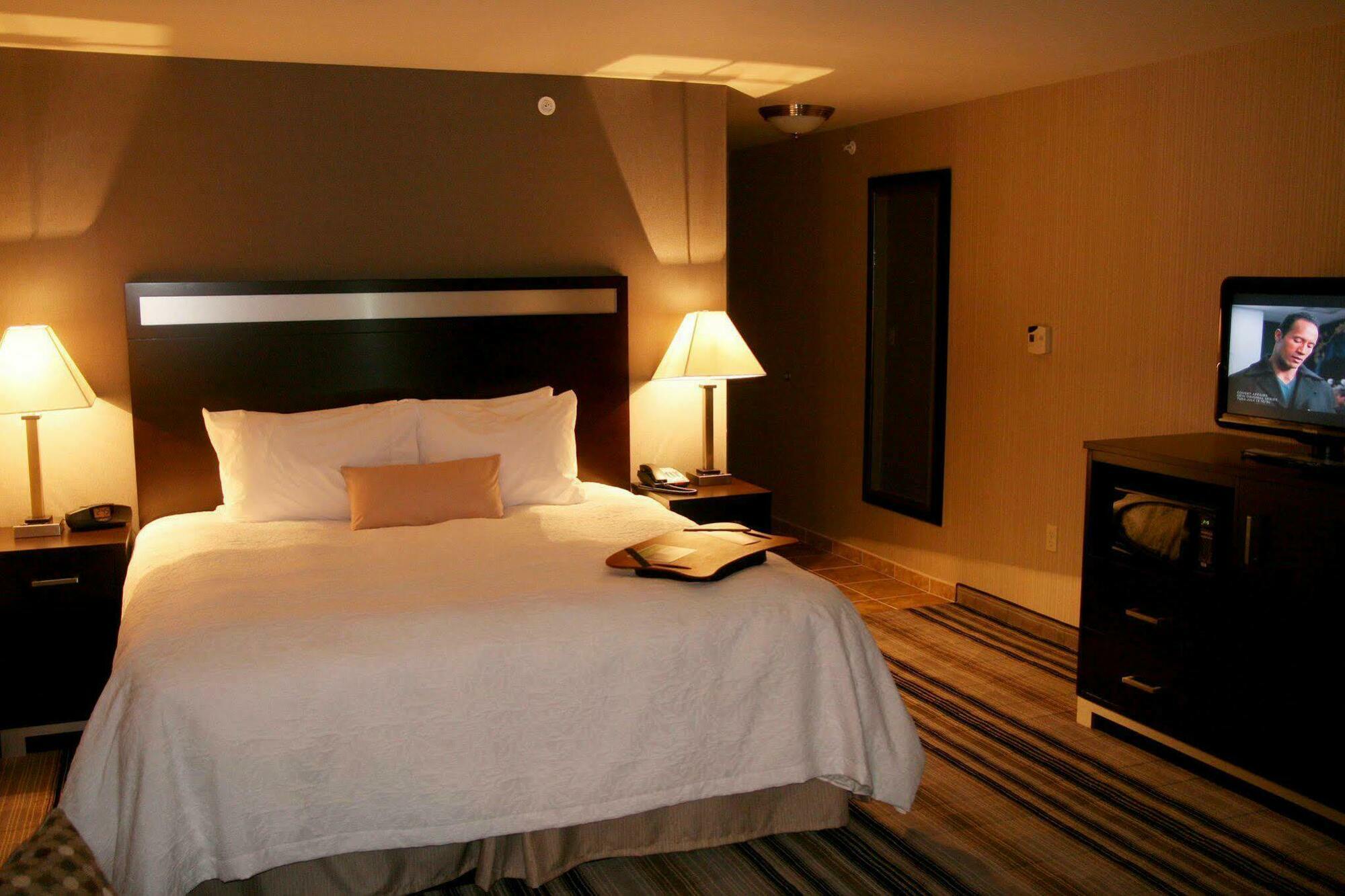 Hampton Inn Meadville Pokoj fotografie